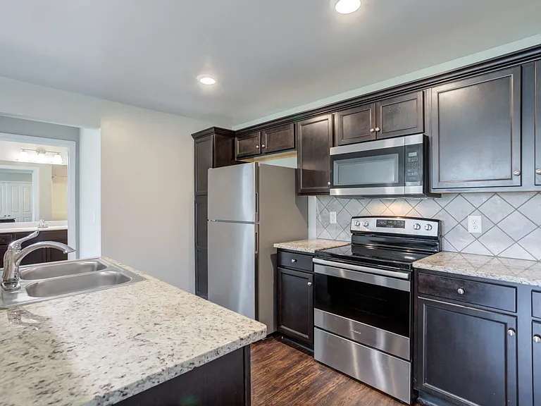 The Retreat at Arden Village Apartments — Photo 40