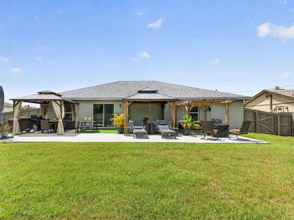 473 SE Streamlet Avenue, Port St Lucie, FL 34983