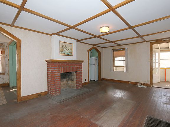 4th image of 63 Lovell St