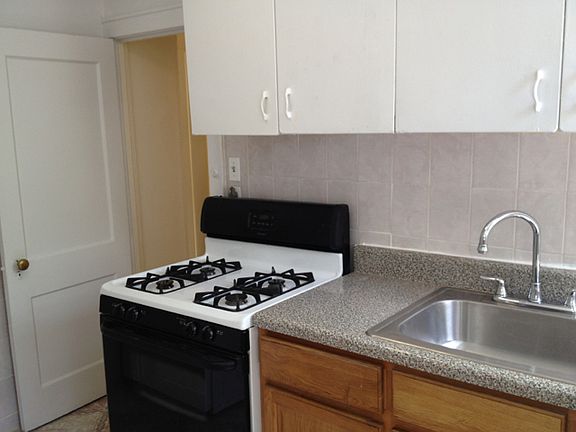 5th image of 3959 44th St #2R