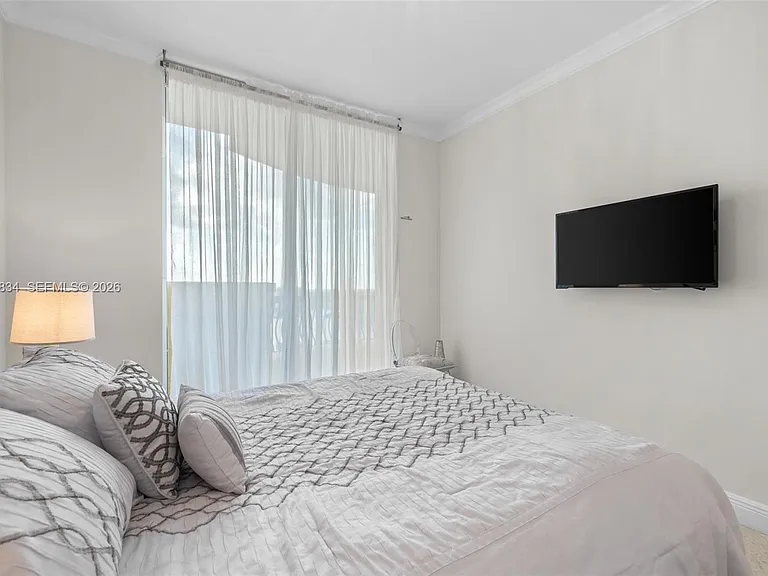 17875 Collins Ave #3205 — Photo 29