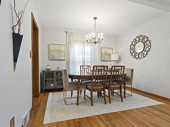 4th image of 1007 Luther Ave