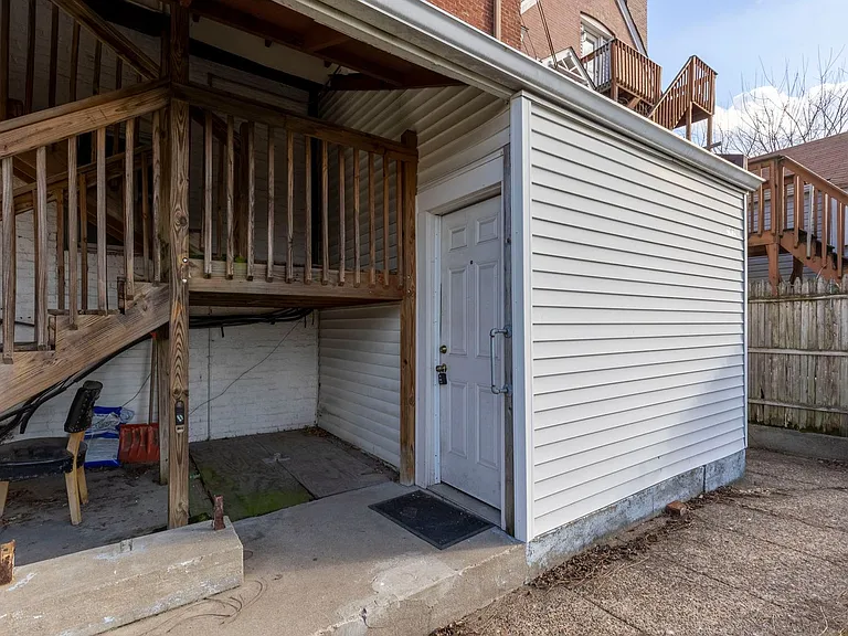 1142 S. 6th Street — Photo 14