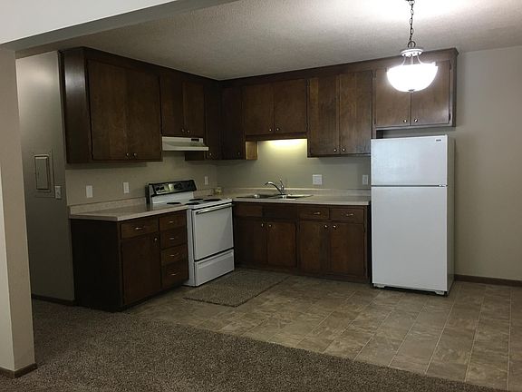 2nd image of 242 Basil St #1