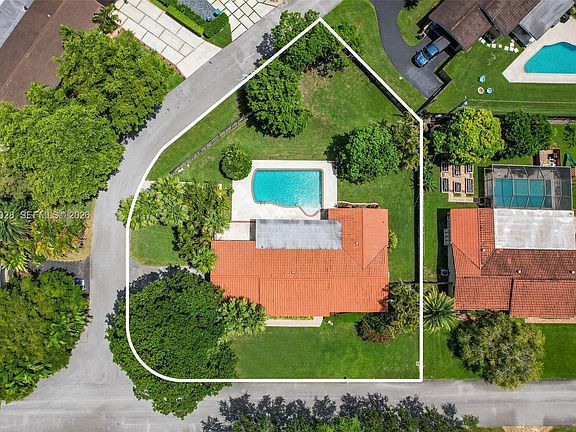 2nd image of 9765 SW 143rd St