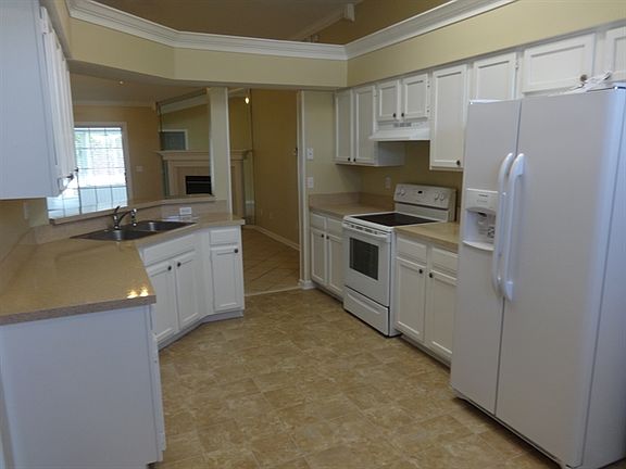 5th image of 13024 Staffordshire Dr S