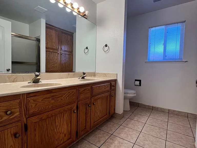 901 Paintbrush Dr — Photo 11