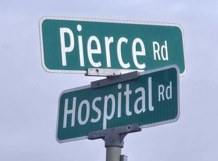 7550-7550 Pierce Rd #B, Freeland, MI 48623