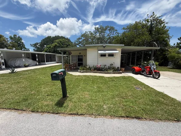 127 Aristides St, Dunedin, FL 34698