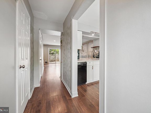 5th image of 14709 Southwarke Pl
