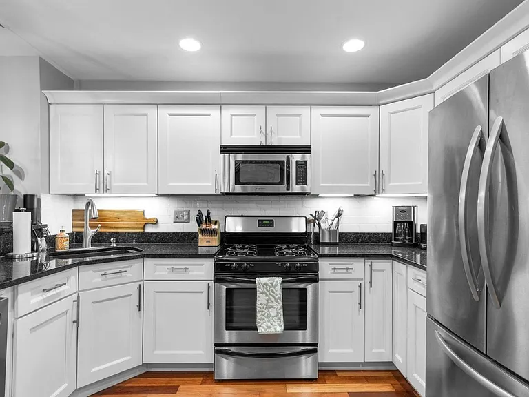 3318 Fleet St — Photo 7