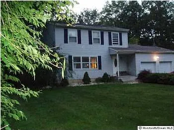 220 Bartley Rd photo 1