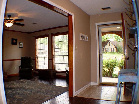 4th image of 2641 Birch Island Dr