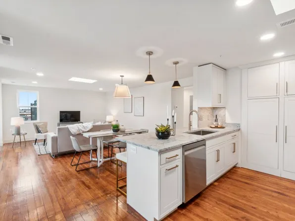 809 Frederick Rd #3, Catonsville, MD 21228