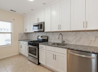 9 Ridgely Pl APT 4, Weehawken, NJ 07086