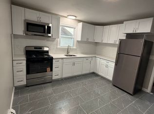 25 Elizabeth St #2, Ansonia, CT 06401