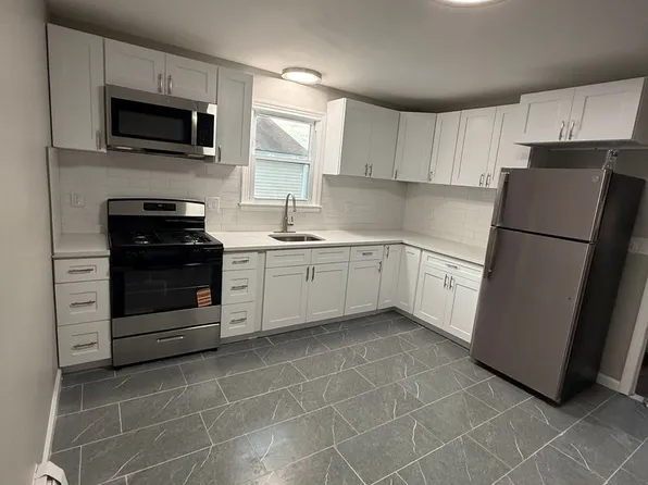 25 Elizabeth Street, 25 Elizabeth St #2, Ansonia, CT 06401