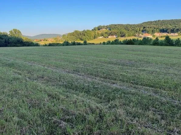 563 Bilbrey Rd, Rickman, TN 38580