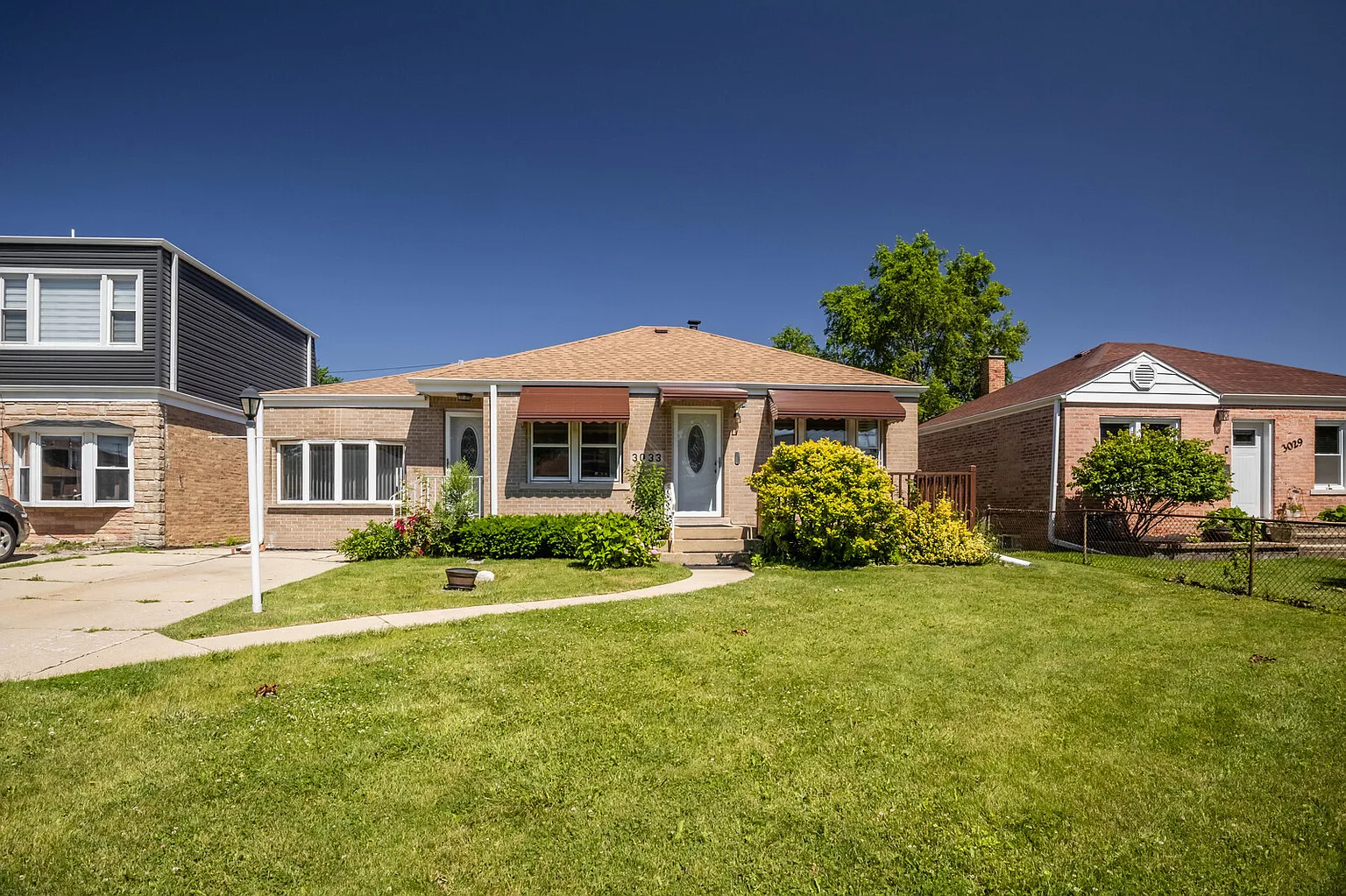 3033 Ernst St photo 1