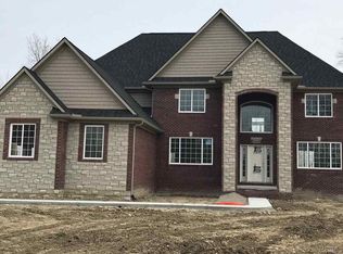 24059 Foxhollow Run #29, New Boston, MI 48164