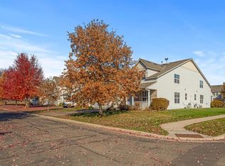 936 Cole St, Chaska, MN 55318