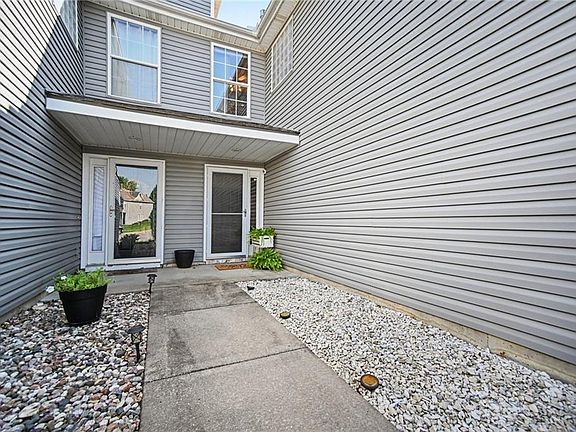 5th image of 4628 NE 83rd Ter
