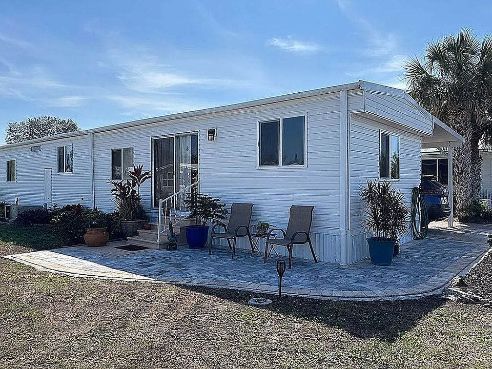 1st image of 27343 Pauline Dr