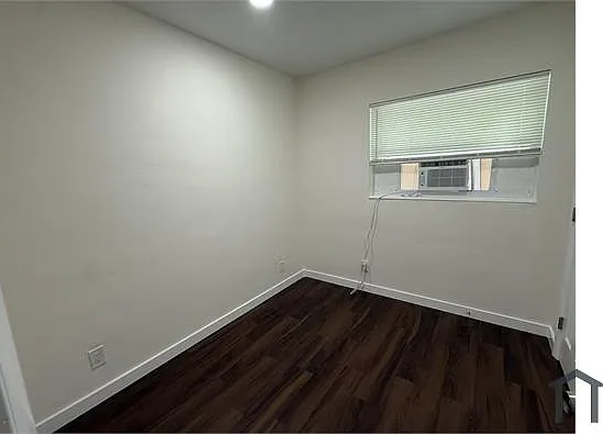 5201 Pinewood Ave — Photo 6