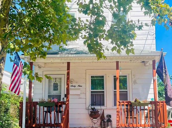 69 Capitol St, Paulsboro, NJ 08066