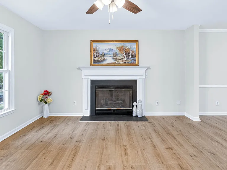 106 Sarabande Dr — Photo 4