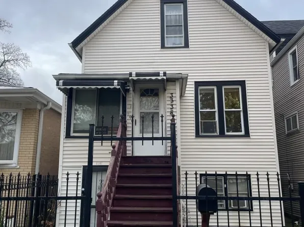 3338 N Whipple St, Chicago, IL 60618