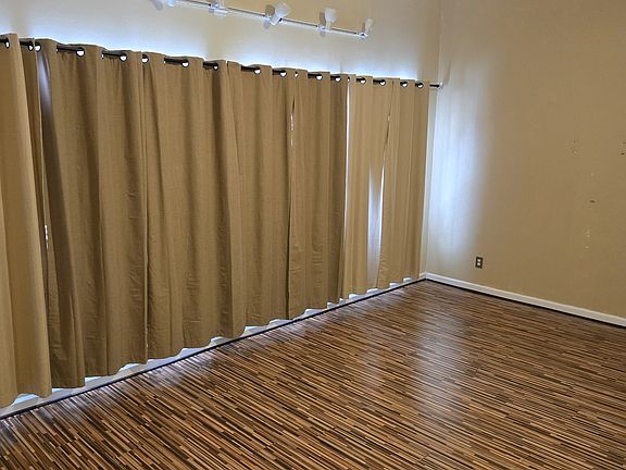 2nd image of 1328 Hollybriar Ct #2