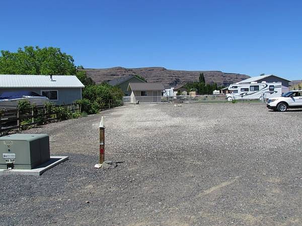 1st image of 25048 SW Wanapum St