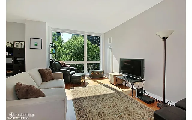 Rented by Douglas Elliman | media 6