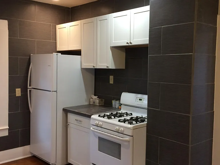 206 Weaver St — Photo 7