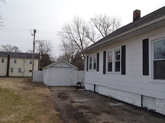2nd image of 2202 Mather Ave