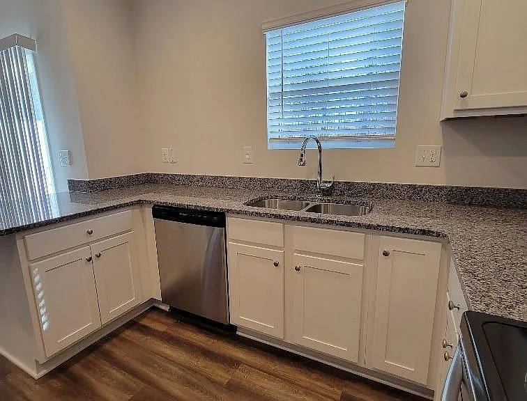 6941 Calton Ln — Photo 3