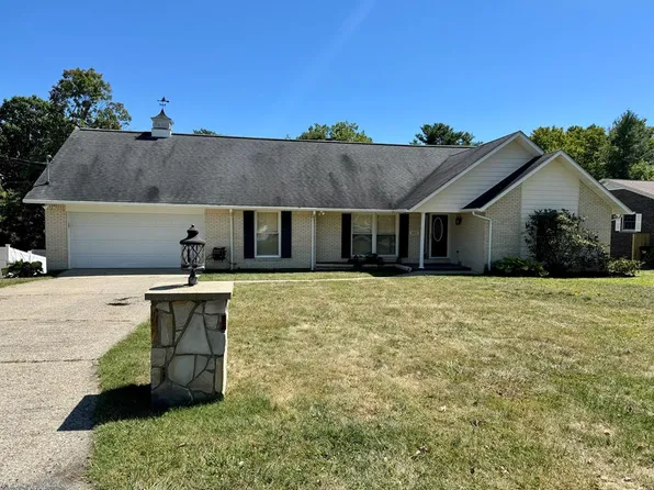 203 Homewood Dr, Beckley, WV 25801