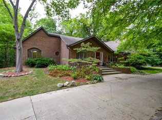 1201 Runnymede Rd, Dayton, OH 45419