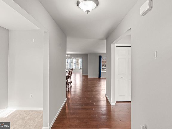 3rd image of 6000 Union Tunnel Dr