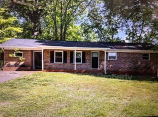 1141 Carolina Cir, Statesville, NC 28677