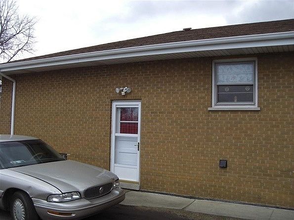 Side door