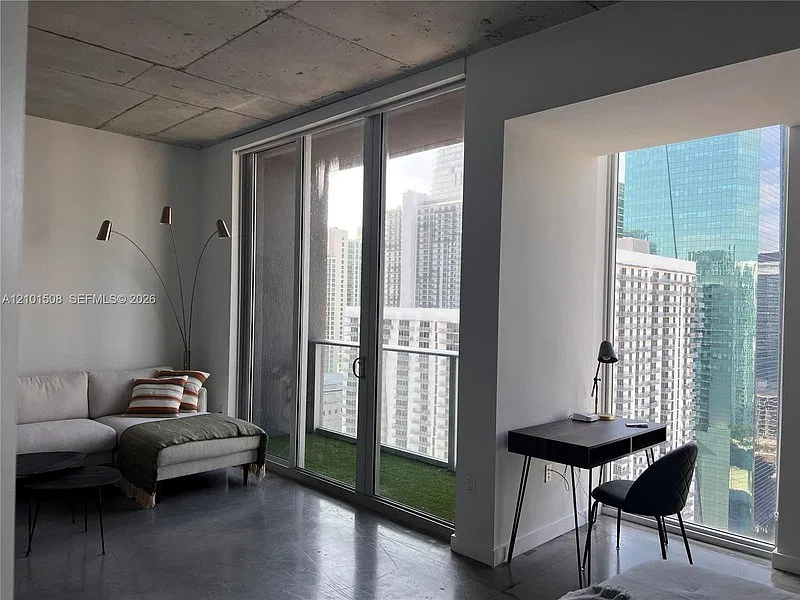 151 SE 1st St #2907 — Photo 3