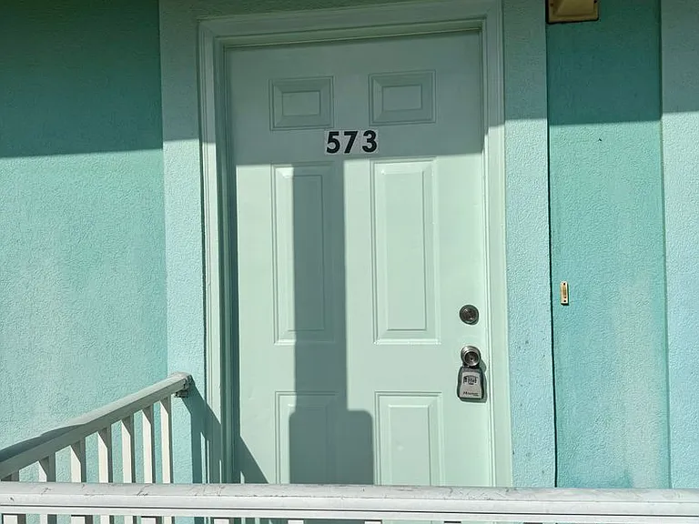 573 Florosa Ct — Photo 1