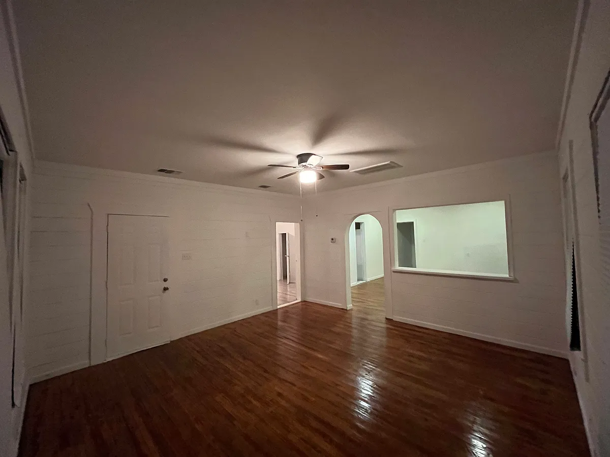 Building Photo - 4711 Erin Blvd