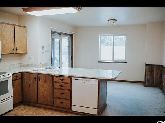 5th image of 2433 W Hardrock Dr