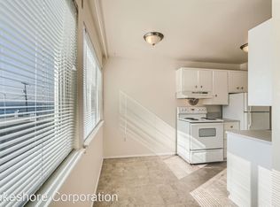 2324 Bonair Pl SW #34, Seattle, WA 98116