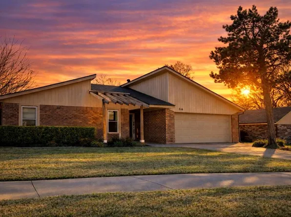 516 Elmcrest Dr, Norman, OK 73071