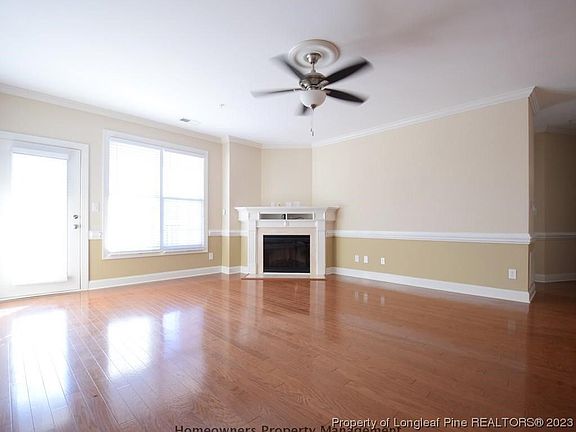 5th image of 210-103 Fountainhead St