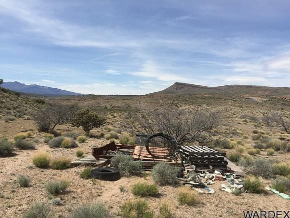 1st image of 1921 S Sams Ln
